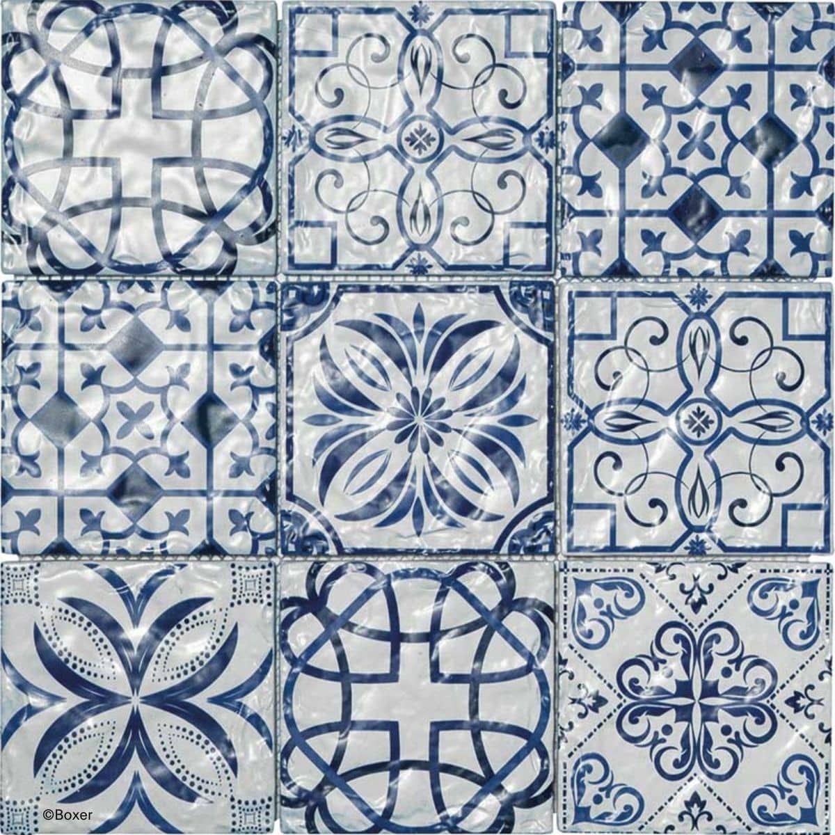 boxer-retro-blue Mosaik aus blau-weißen Boxer Fliesen Retro Blue mit feinen, nostalgischen Mustern