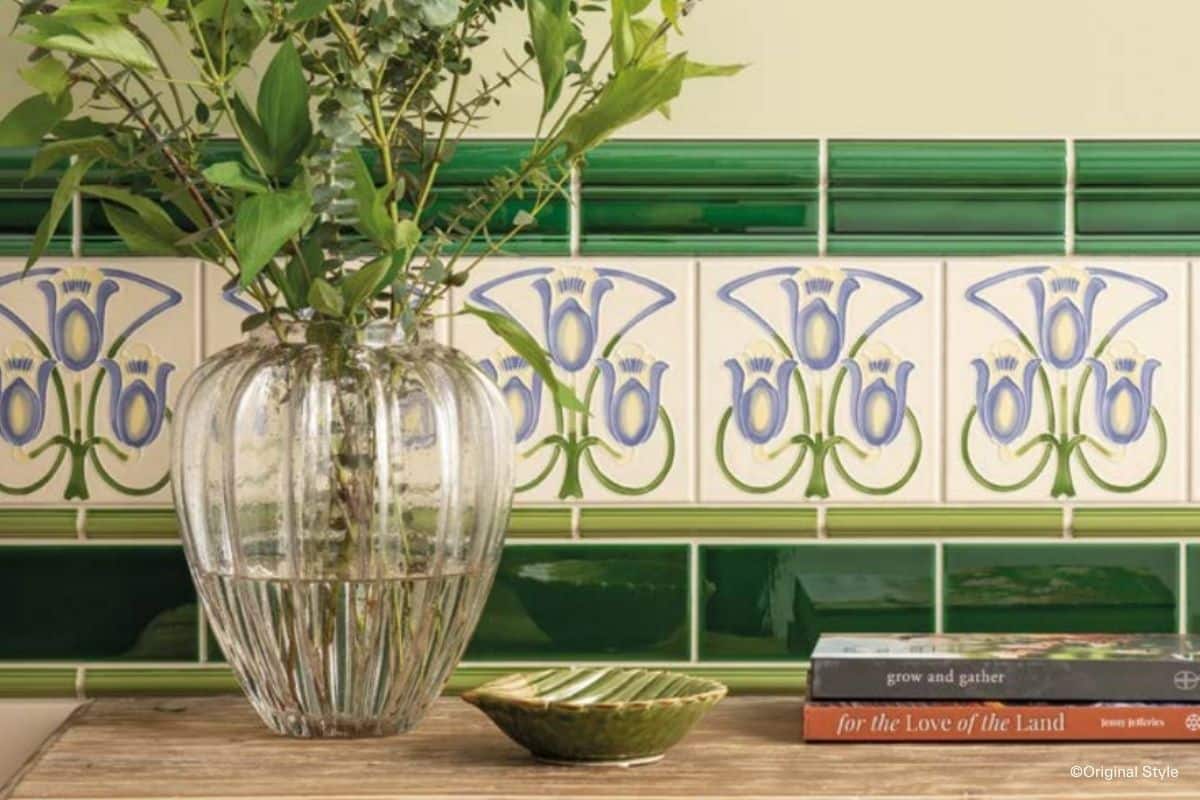 original-style-liberty Retro-Fliesen „Liberty" von Original Style an einer Wand