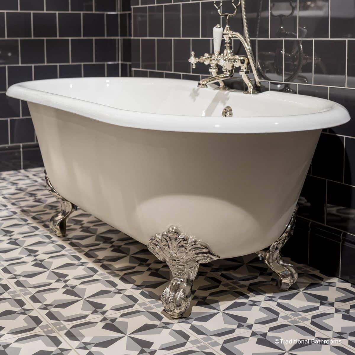 Traditional Bathrooms Buckingham Wanne