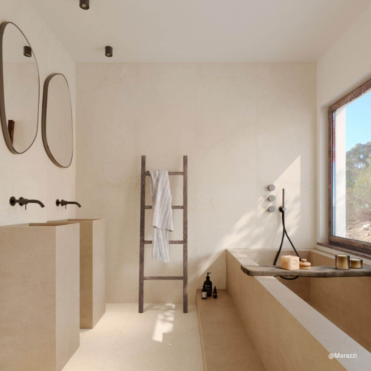 marazzi-mystone-pietra-di-sicilia Minimalistisches, harmonisch gestaltetes Badezimmer mit großformatigen Fliesen aus der Kollektion Mystone Pietra Di Sicilia von Marazzi
