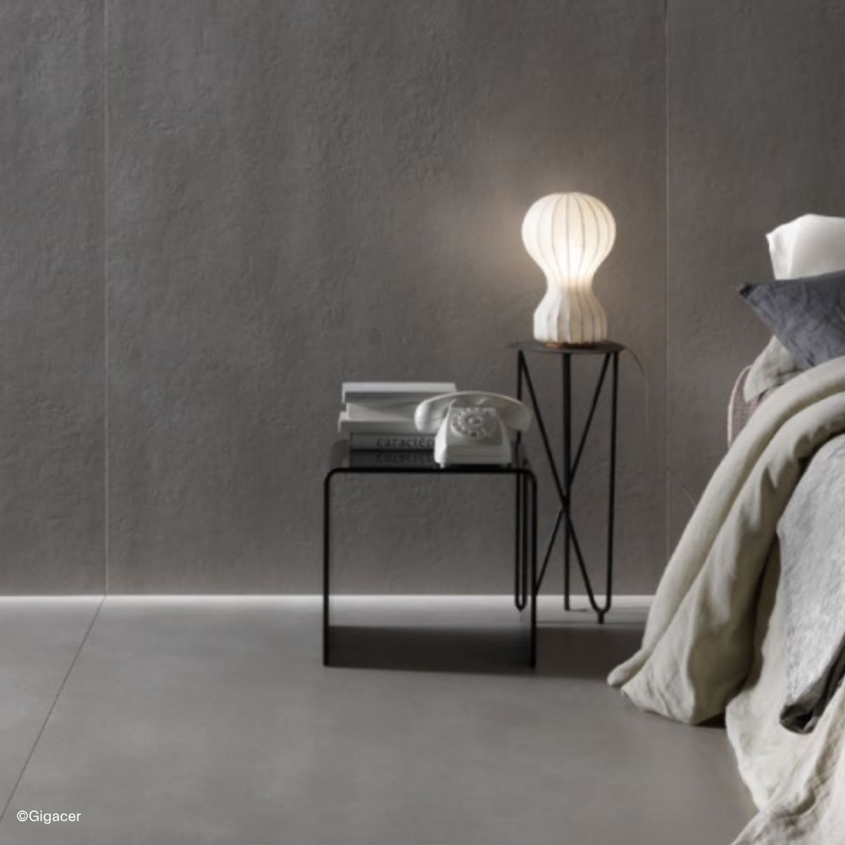 Fliesen Idee im Schlafzimmer: Gigacer Boden- und Wandfliese